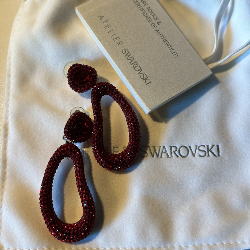 Authentic Atelier Swarovski Exclusive Red Set - Picture 13 of 17